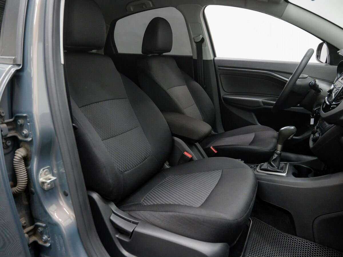 Lada (ВАЗ) Vesta, 2020 - фото №4